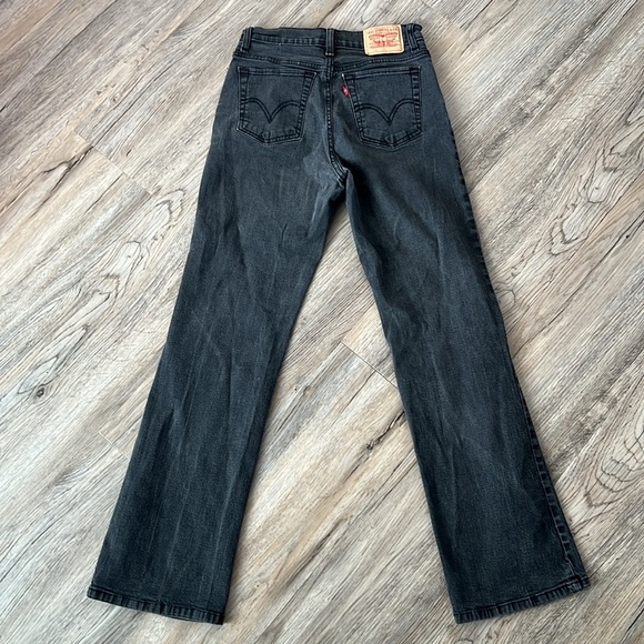 Levi's Denim - EUC Levi Bootcut Jeans Size 8